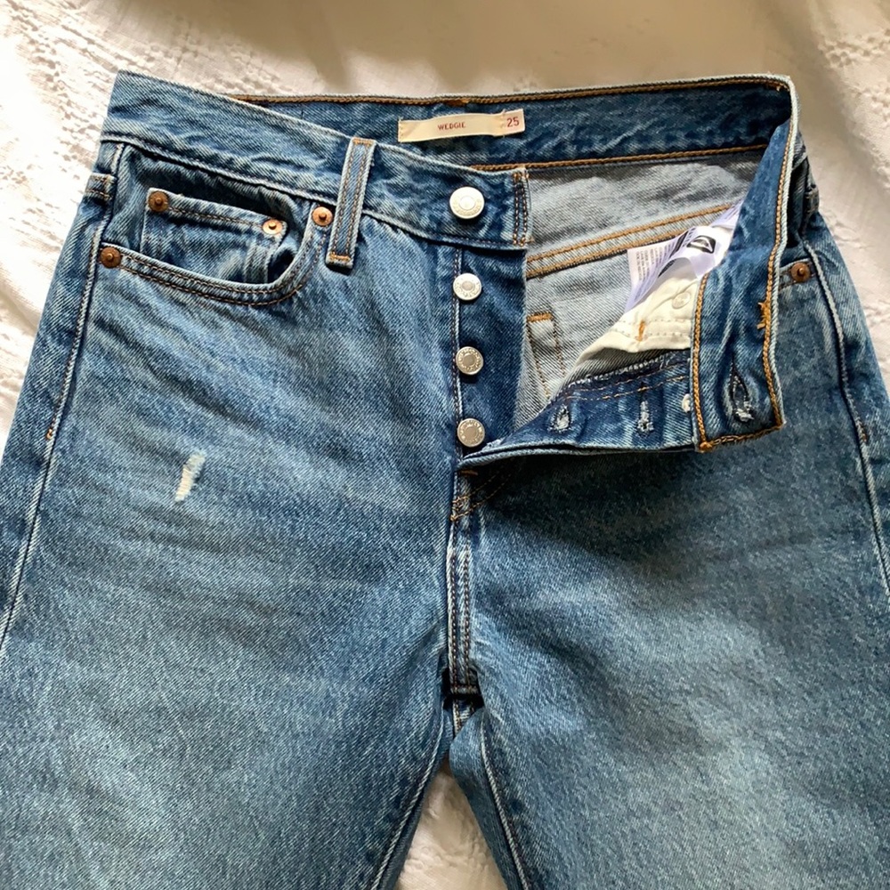 NEW Levi’s jeans!